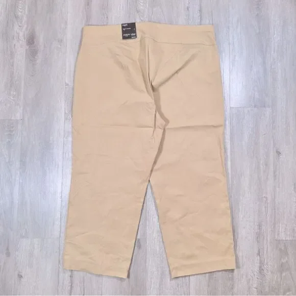 Beige Pull On Capri Pants 16W - Picture 3 of 3